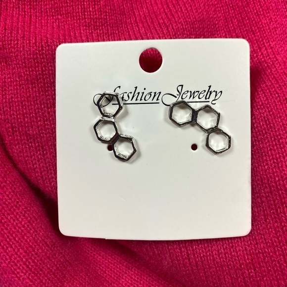 Geometric Hexagon Silver Tone Stud Earrings - Picture 4 of 9